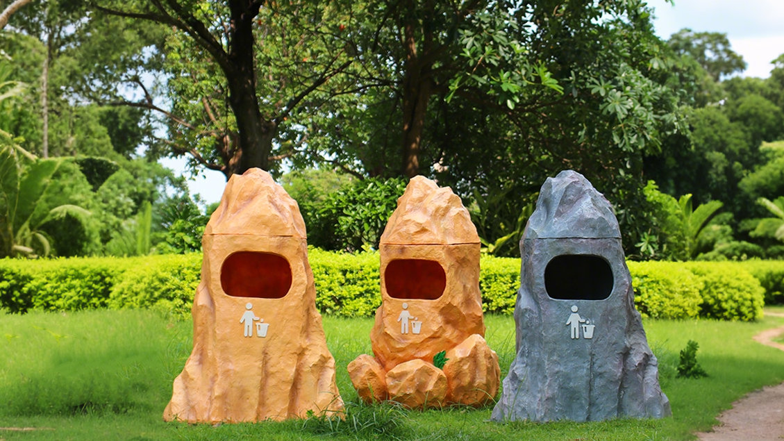 石头垃圾桶