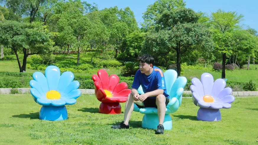 花朵坐凳